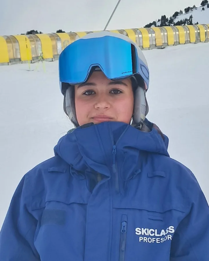 Julia Martín, monitrice de ski chez SkiClass Baqueira